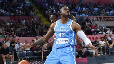 湖人二队后卫转会加盟太阳队，球队阵容变动引猜测