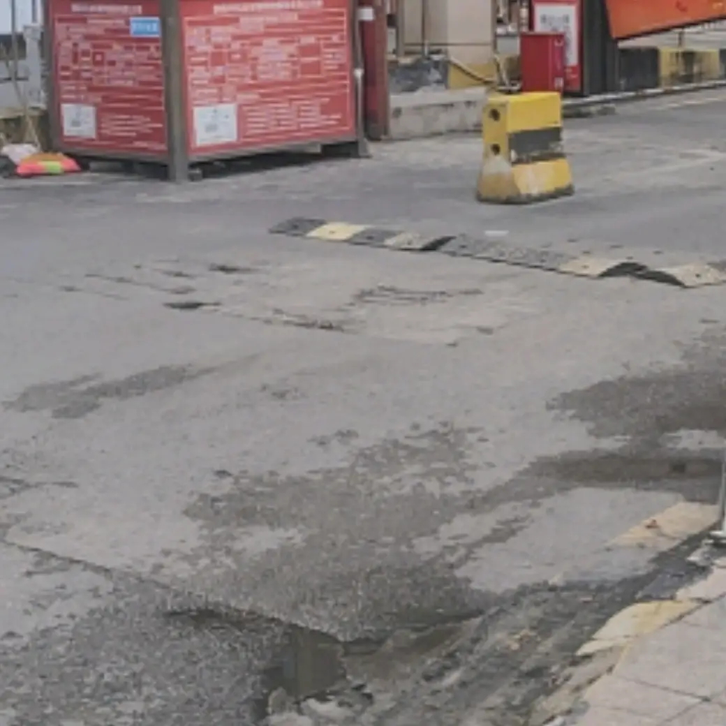 孔蒂战术奇谋助霍伊伦德关键发挥，曼城反击潮中比赛悬念升级